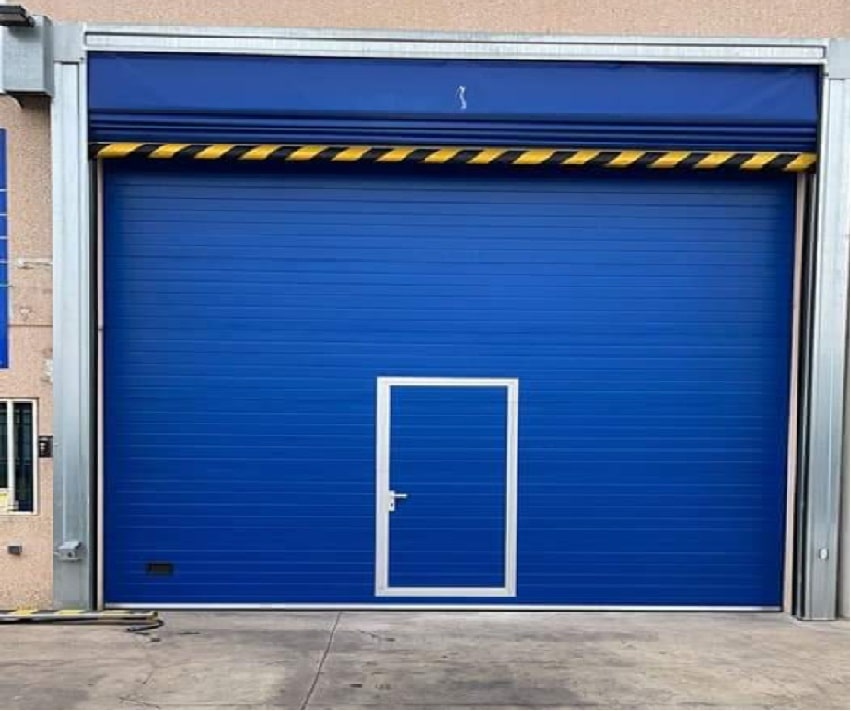 Puertas seccional industrial en Teruel